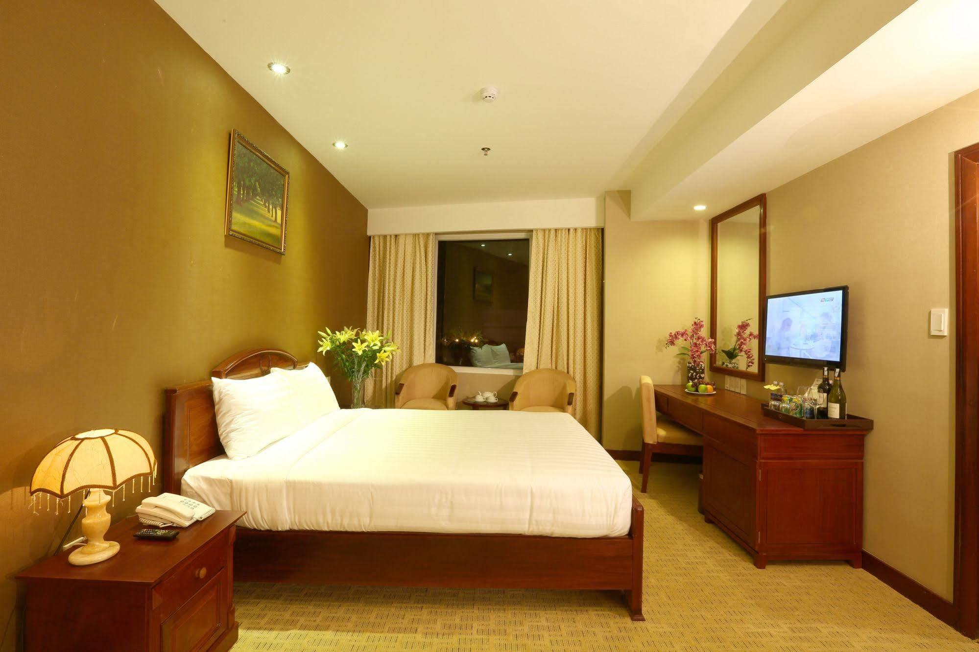 Dong Ha Fortuneland Hotel Can Tho Esterno foto