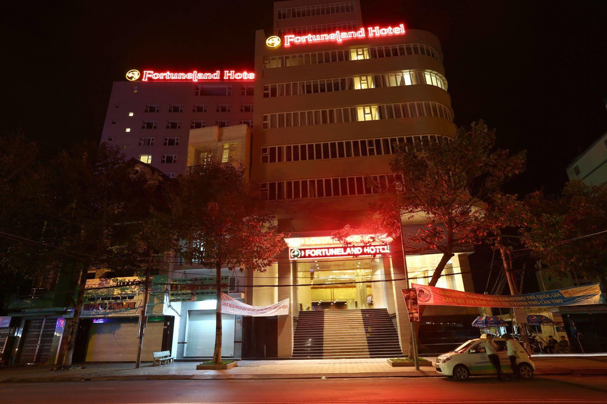 Dong Ha Fortuneland Hotel Can Tho Esterno foto